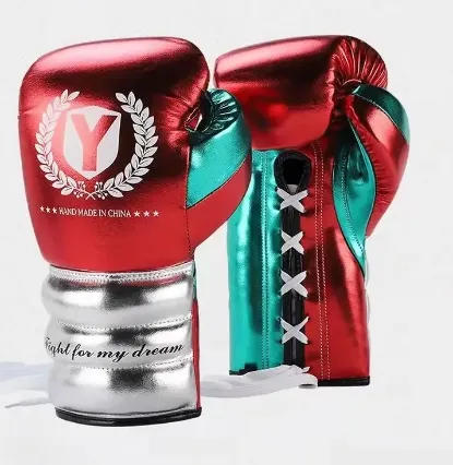 Luvas de boxe de uso de treinamento