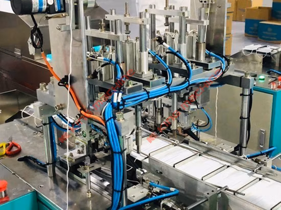 Máscara facial cirúrgica descartável KN95 para equipamentos médicos